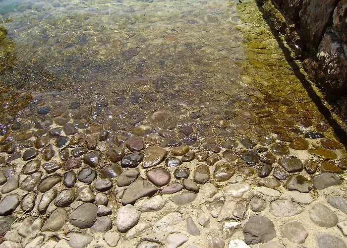 Apartments By The Sea Starigrad Paklenica