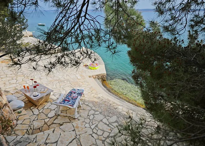 Apartments By The Sea Starigrad Paklenica