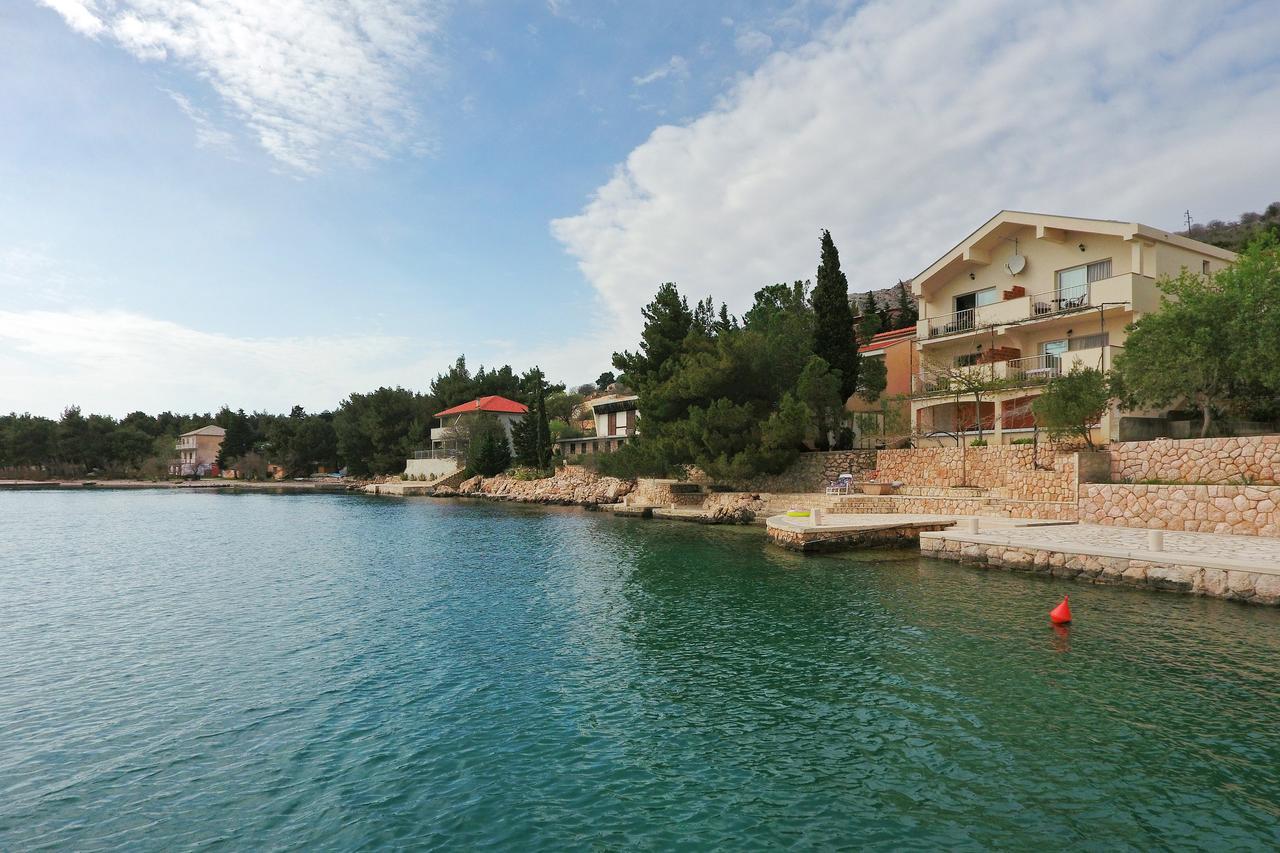 By The Sea Starigrad Paklenica Apartment