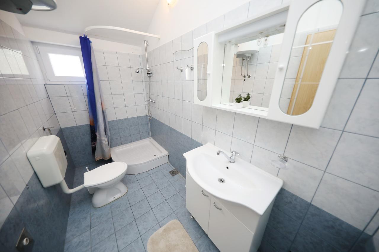 Apartment By The Sea Starigrad Paklenica Tribanj-Kruscica