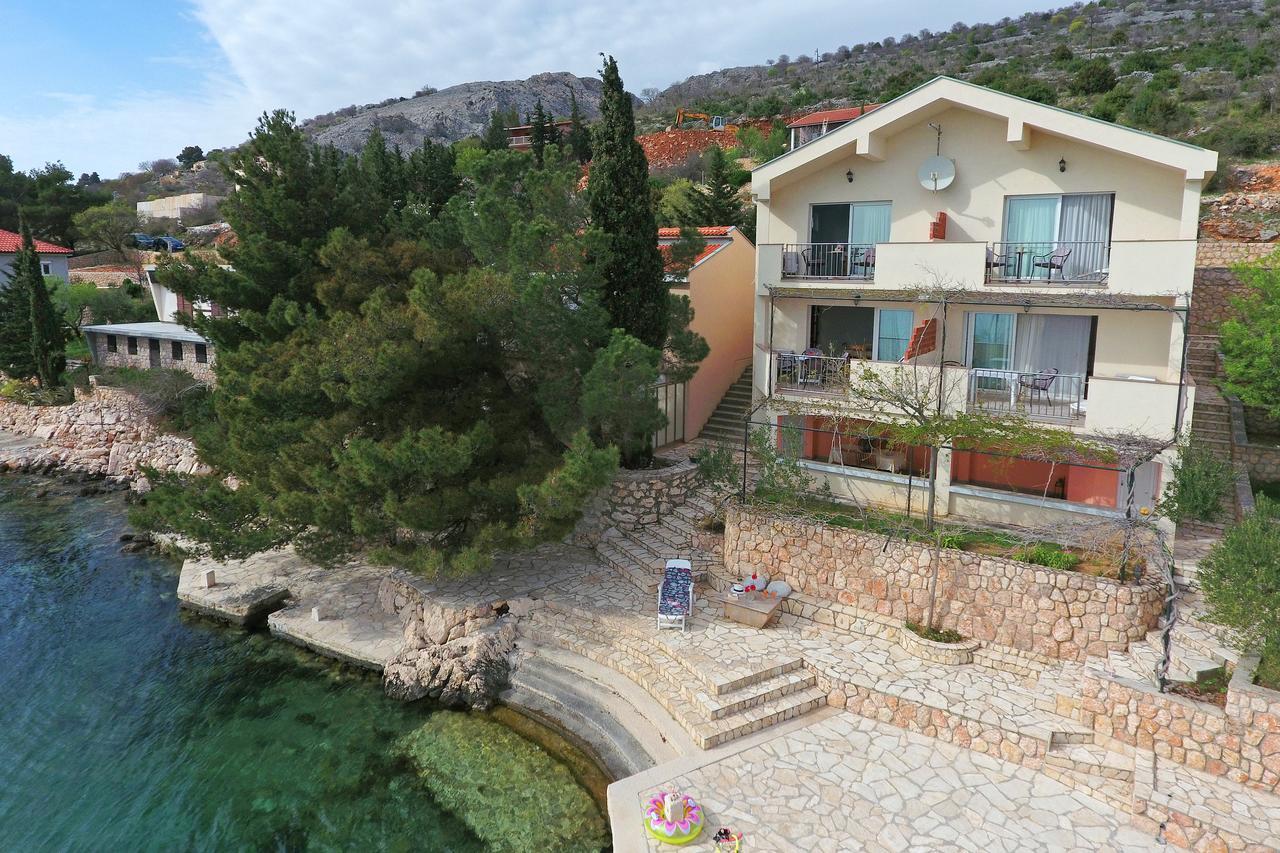 By The Sea Starigrad Paklenica Apartment