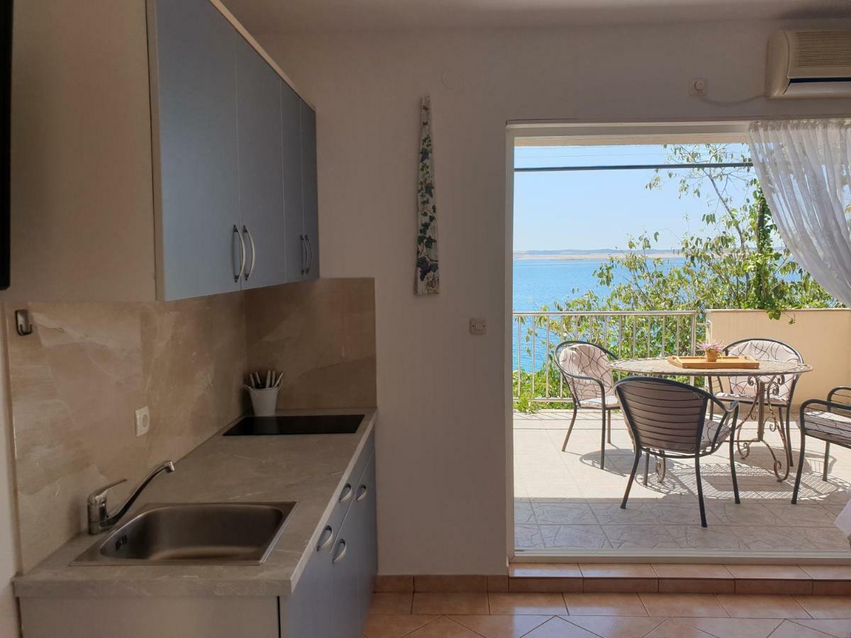 By The Sea Starigrad Paklenica Apartment